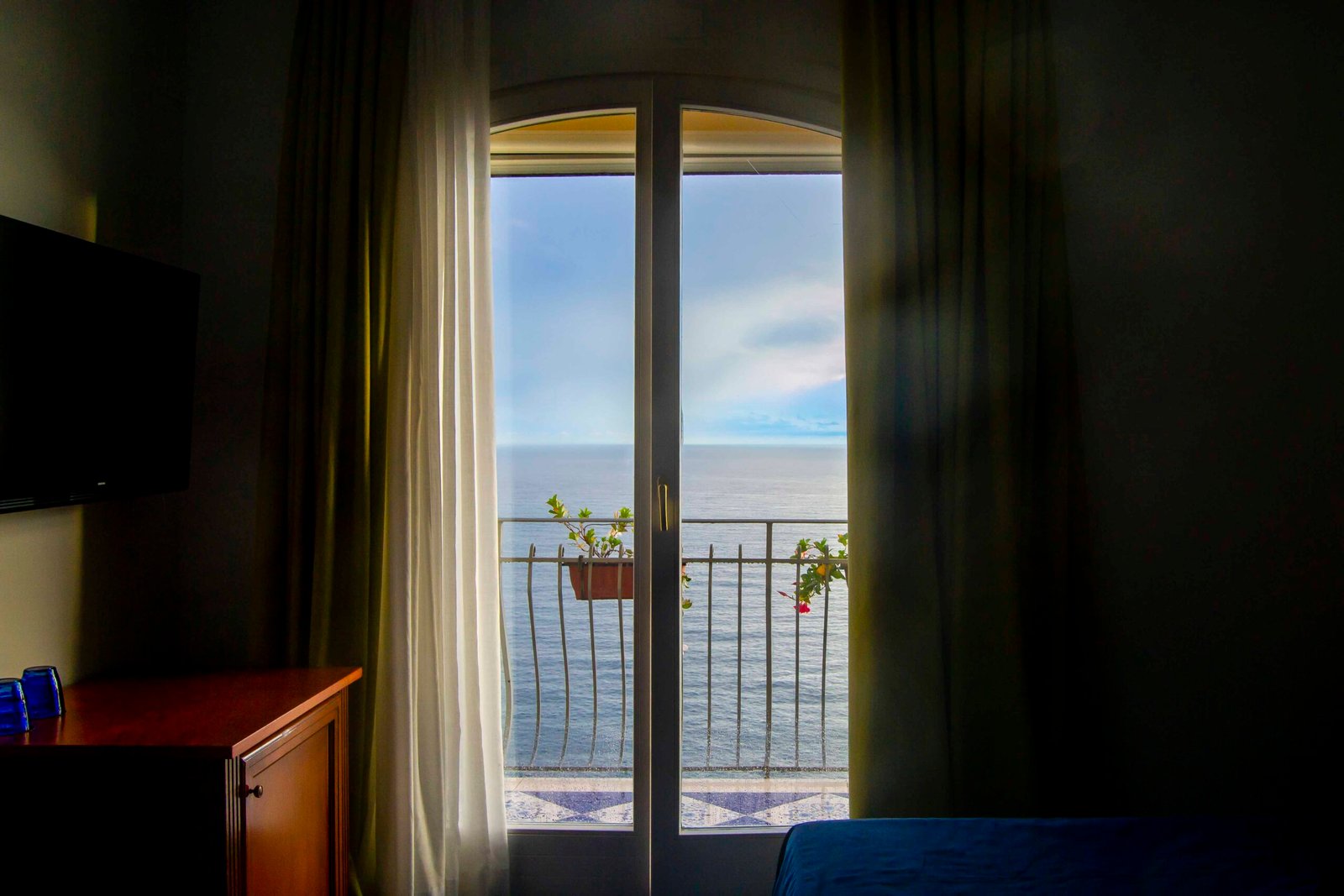 Cliffside million dollar views at Hotel Villa Pandora